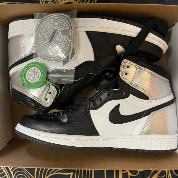 Jordan Shoes - Jordan 1 High OG Silver Toes